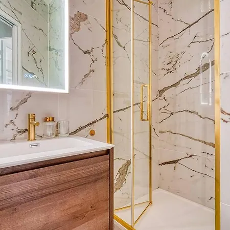 شقة Chic Et Spacieux 16e Arrondissement *