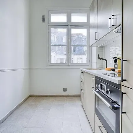 شقة Chic Et Spacieux 16e Arrondissement