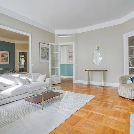 Chic Et Spacieux 16e Arrondissement شقة