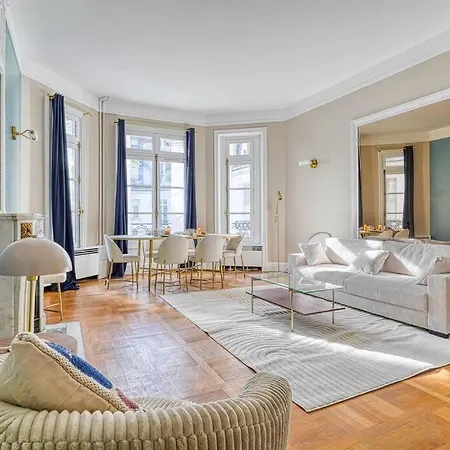 شقة Chic Et Spacieux 16e Arrondissement
